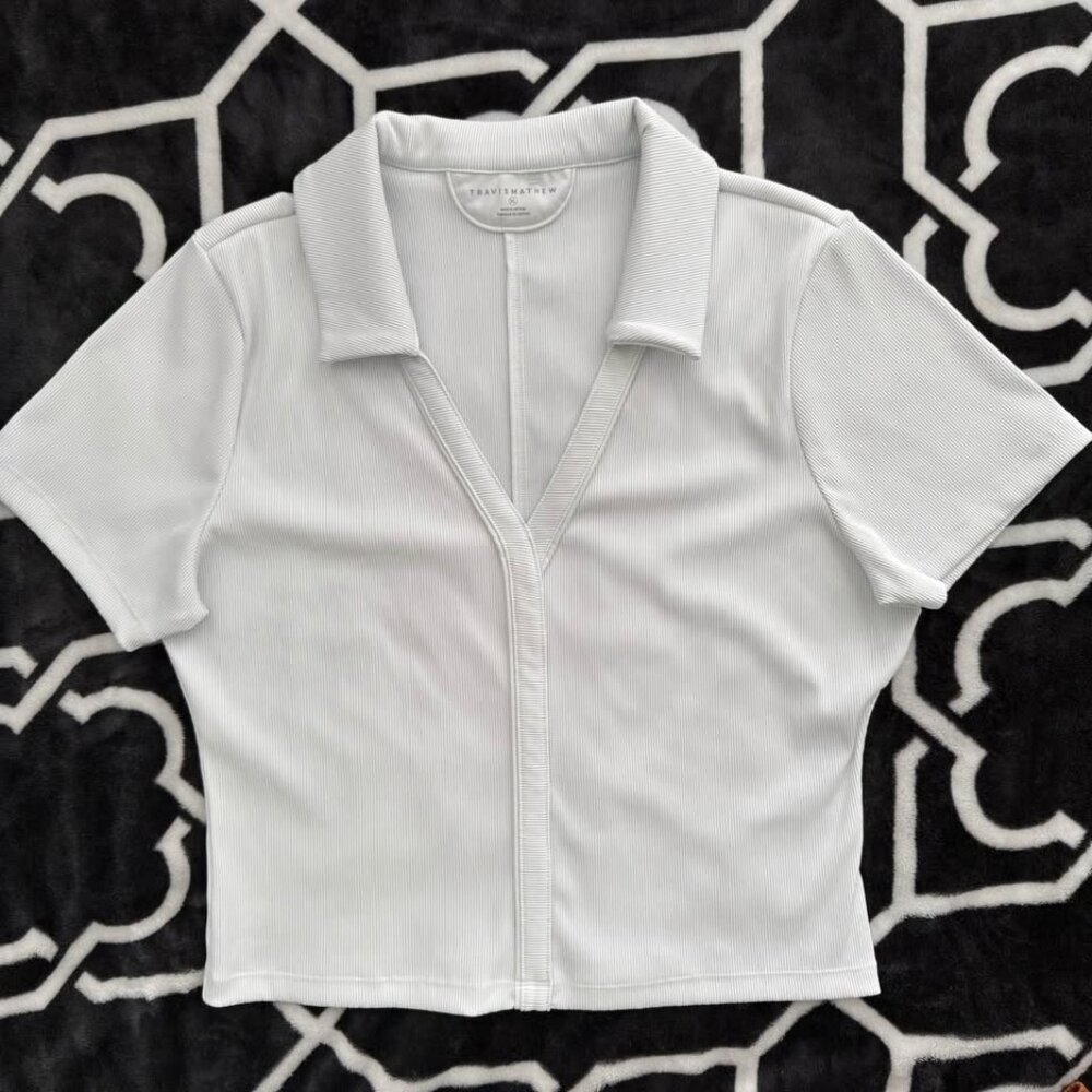 Travis Matthew Moveknit Vneck Polo Women's Size XL
